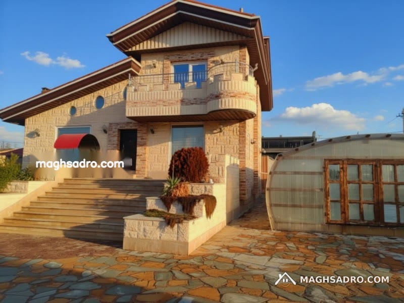 عکس ویلا با استخر آبگرم در کردان